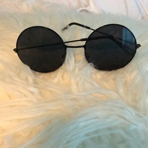 all black retro round sunglasses
